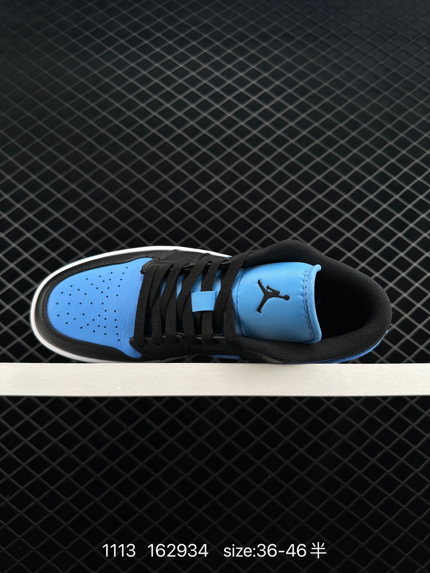 Air Jordan 1 Low “Light Smoke Grey”